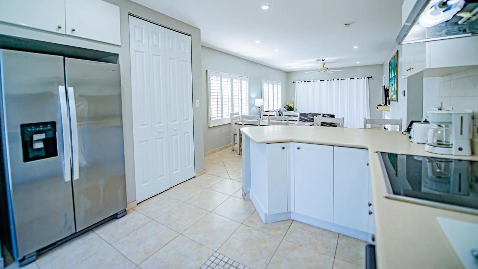 Seven Mile Beach Resort George Town Caymanöarna