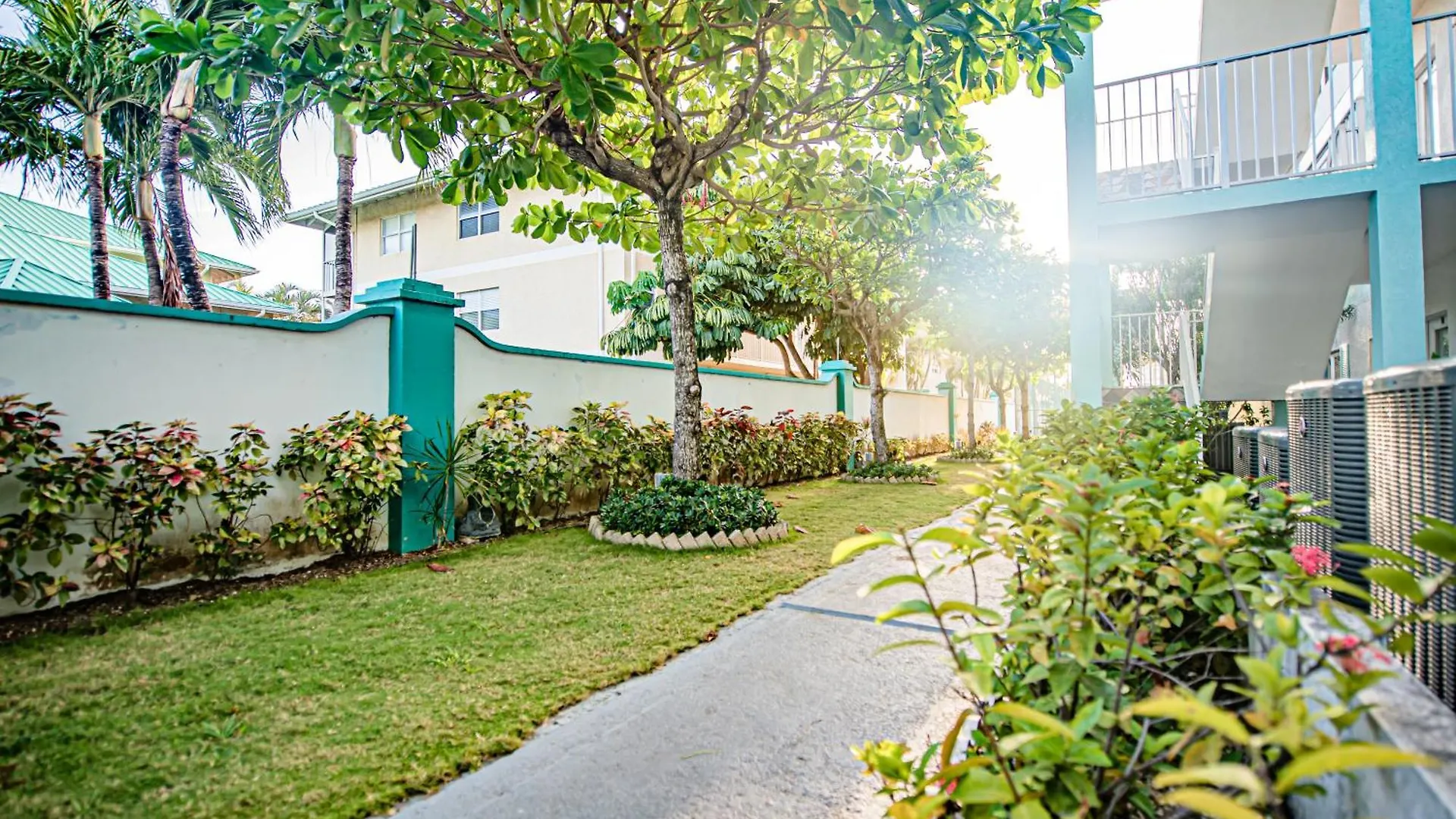 Seven Mile Beach Resort George Town Lägenhetshotell
