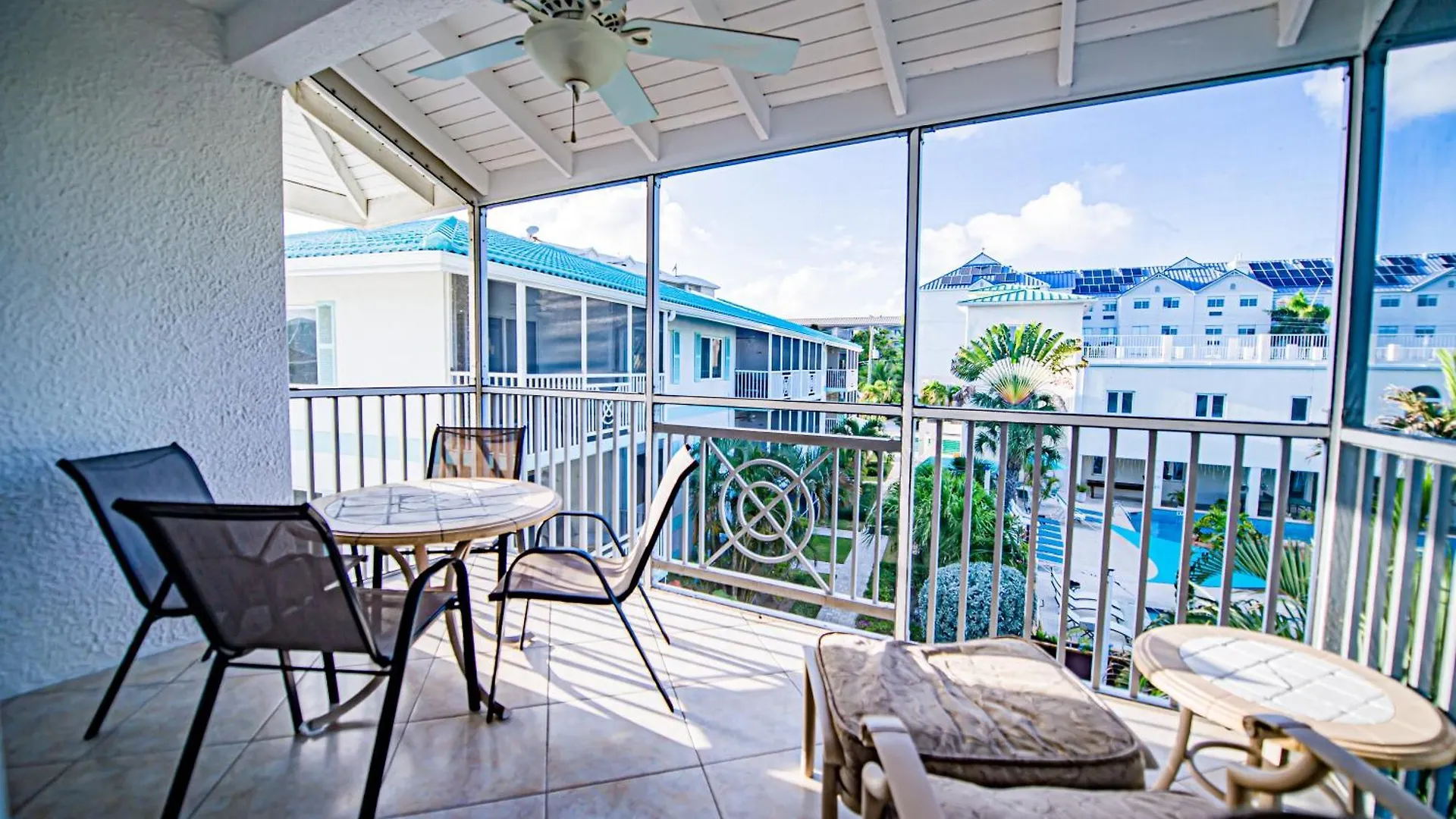 Seven Mile Beach Resort George Town Aparthotel
